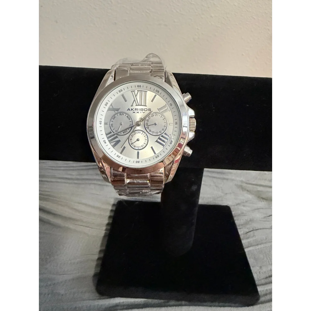 Akribos XXIV Men’s Watch Stainless Steel Chronograph Style Silver Dial New Needs